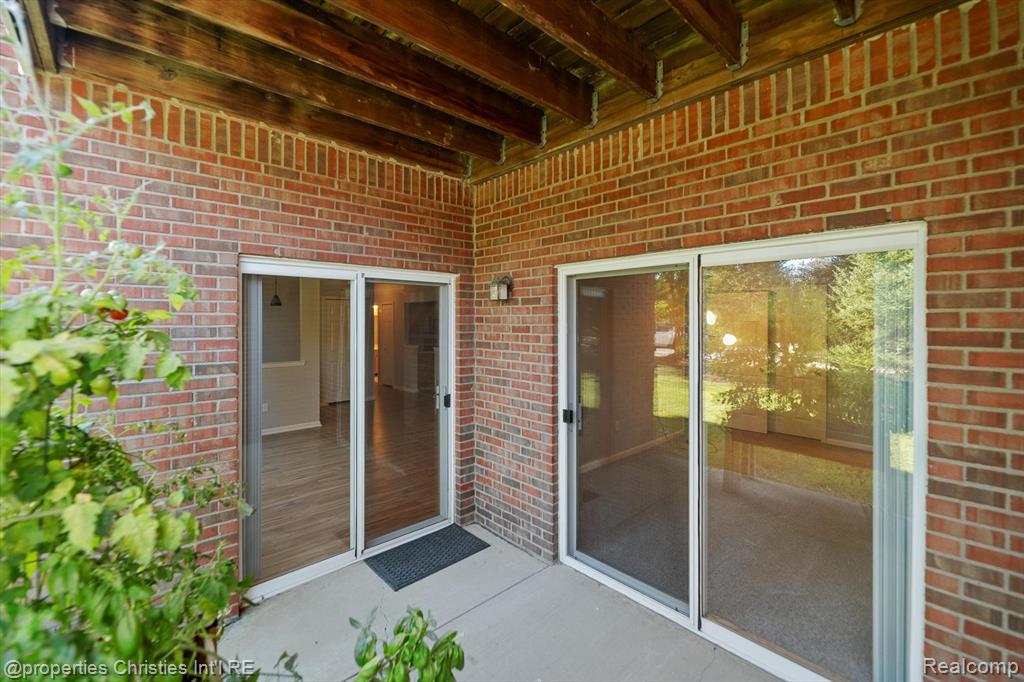 16865 Carriage Way, Northville, MI 48168 — Photo 29