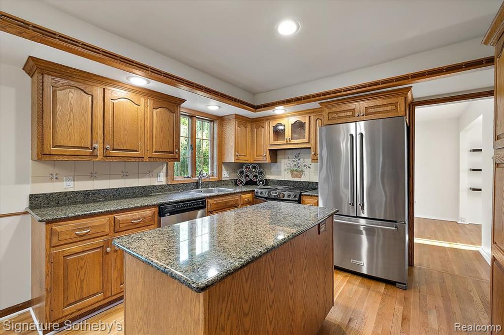 22601 Highbank Drive, Beverly Hills, MI 48025 — Photo 17