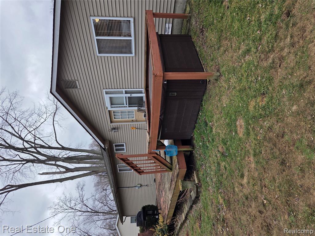 733 Luna Court, Lake Orion, MI 48362 — Photo 5