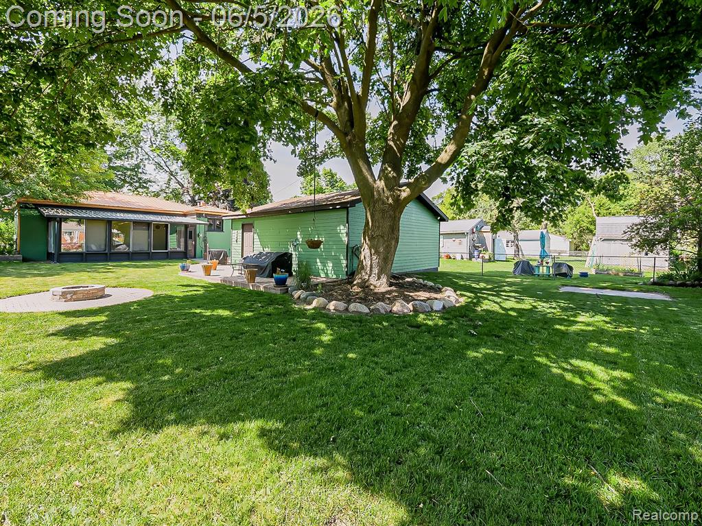 719 E Summit Street, Milford, MI 48381 — Photo 22