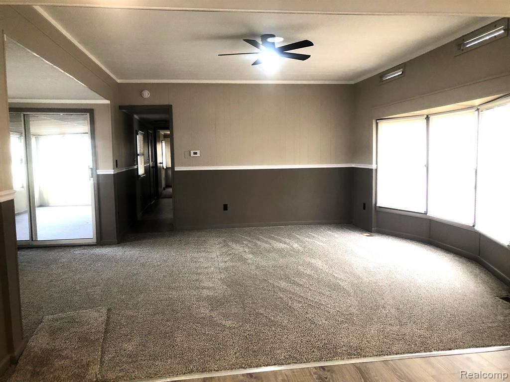612 Holly Court, Jonesville, MI 49250 — Photo 13