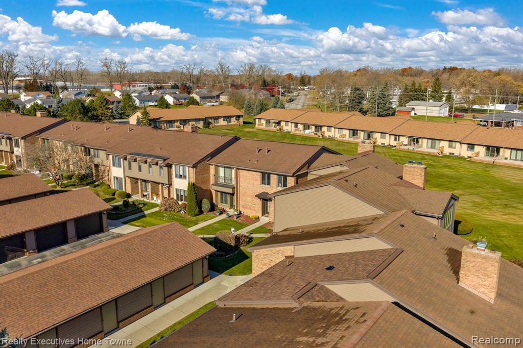 2500 River Apt 55 Road, 55, Marysville, MI 48040 — Photo 5