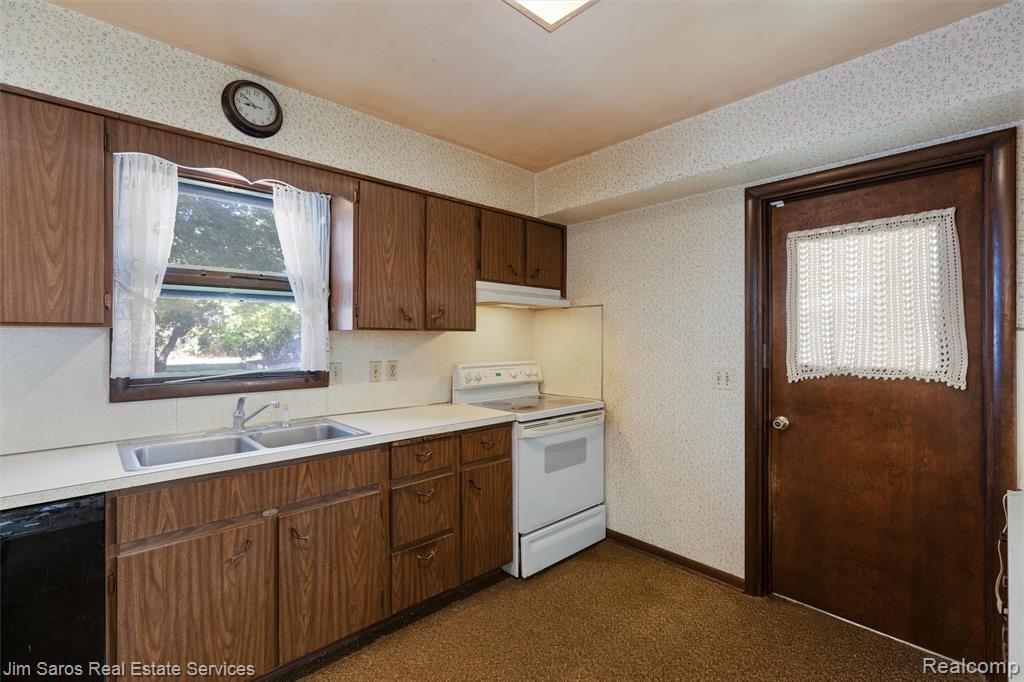 432 Prairie Street, Charlotte, MI 48813 — Photo 10