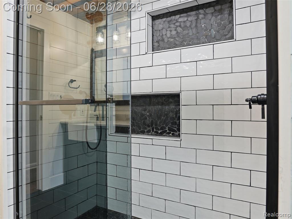 282 E Gates Street, Romeo, MI 48065 — Photo 17