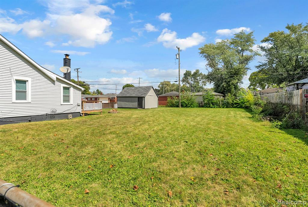 4401 Katherine Street, Dearborn Heights, MI 48125 — Photo 5