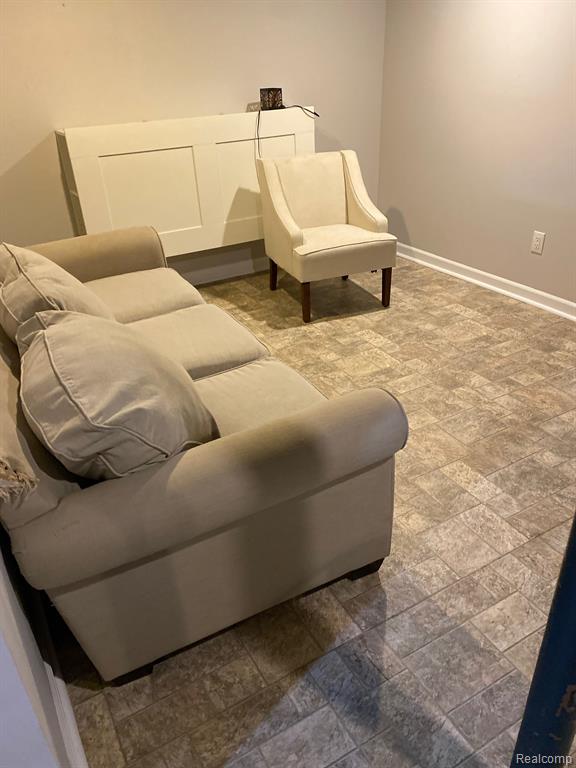 511 S VERMONT Avenue, Royal Oak, MI 48067 — Photo 15