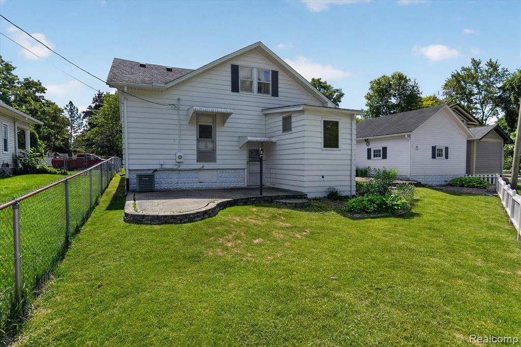 410 S Center Street, Howell, MI 48843 — Photo 34