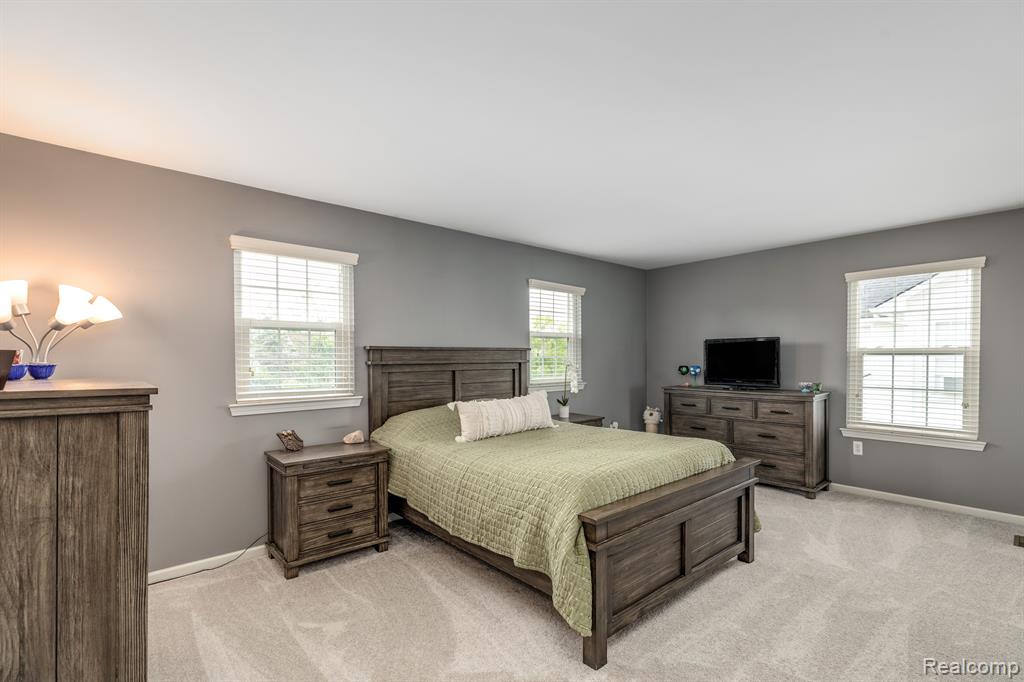 1018 SHETLAND Drive, South Lyon, MI 48178 — Photo 29