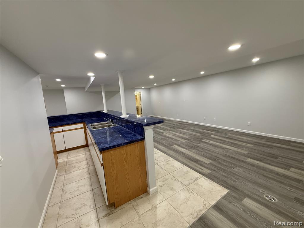 4377 Brighton Drive, Grand Blanc, MI 48439 — Photo 37