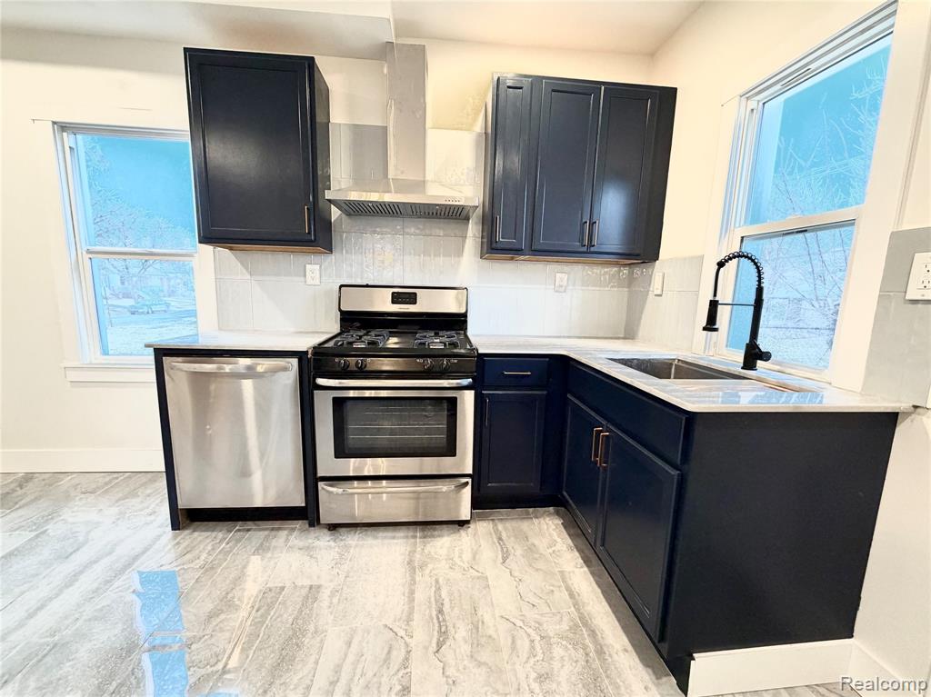 2256 Tuxedo Street, Detroit, MI, 48206