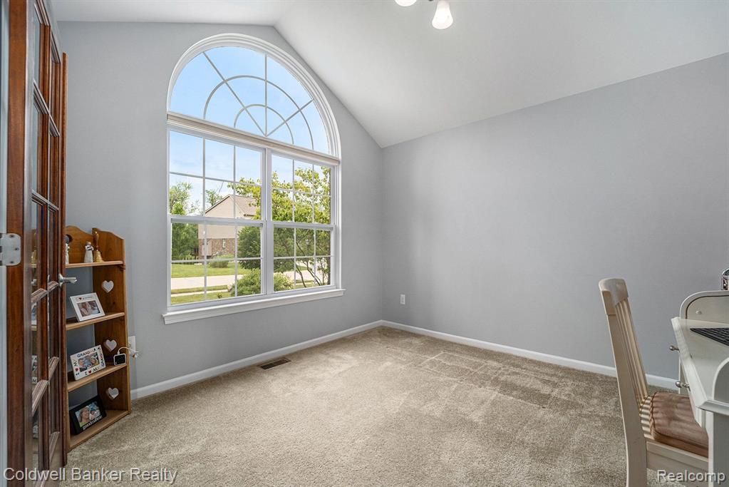 53643 VALLEYWOOD Drive, South Lyon, MI 48178 — Photo 13