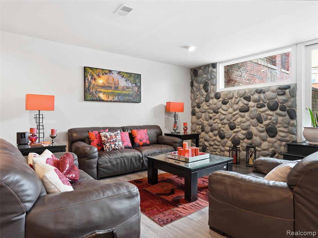 54465 Birchfield Drive E, Shelby Twp, MI 48316 — Photo 55