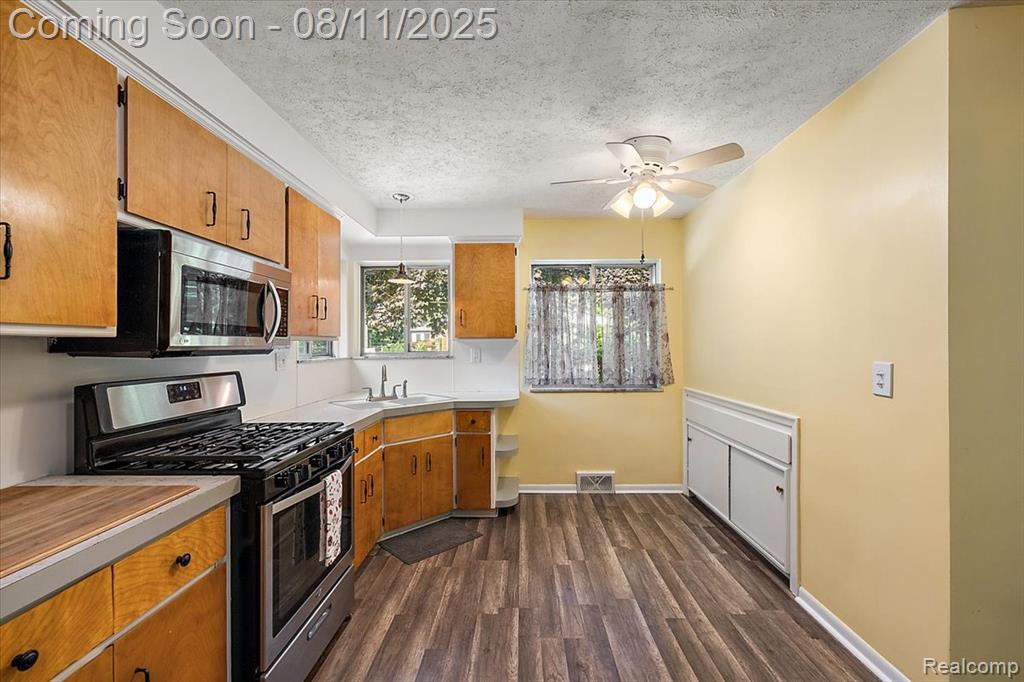 741 W Livingston Road, Highland, MI — Photo 22