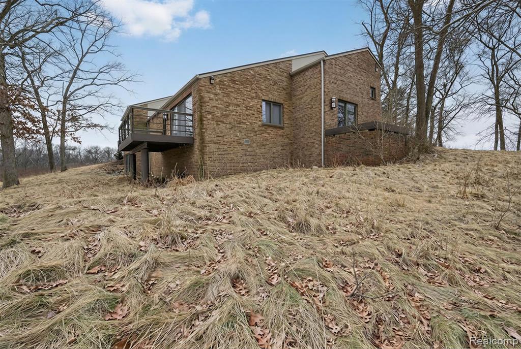 2551 Patterson Lake Road, Pinckney, MI 48169 — Photo 18