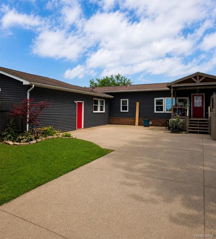26711 Q Drive N, Albion, MI 49224