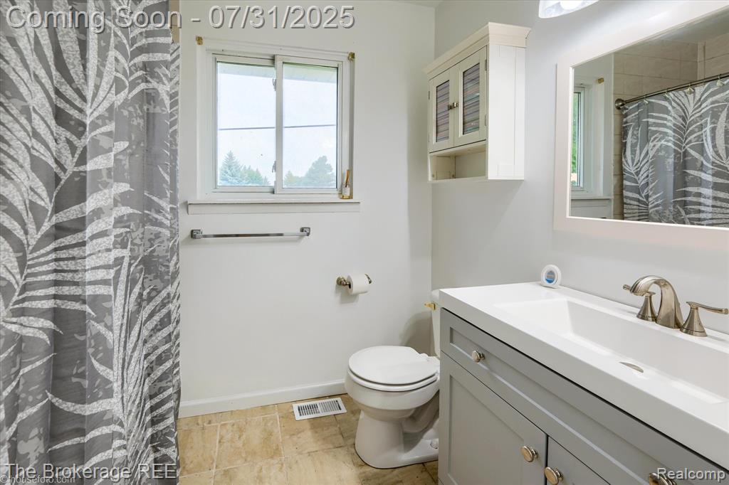 5010 Spring Well Lane, Grand Blanc, MI 48439 — Photo 26