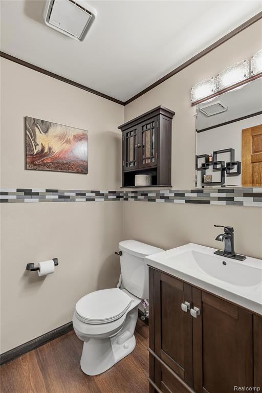 25030 Balsam Drive, Flat Rock, MI 48134 — Photo 20