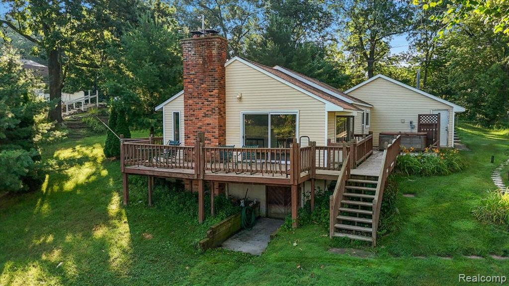 9080 River Valley Road, Brighton, MI 48116 — Photo 2