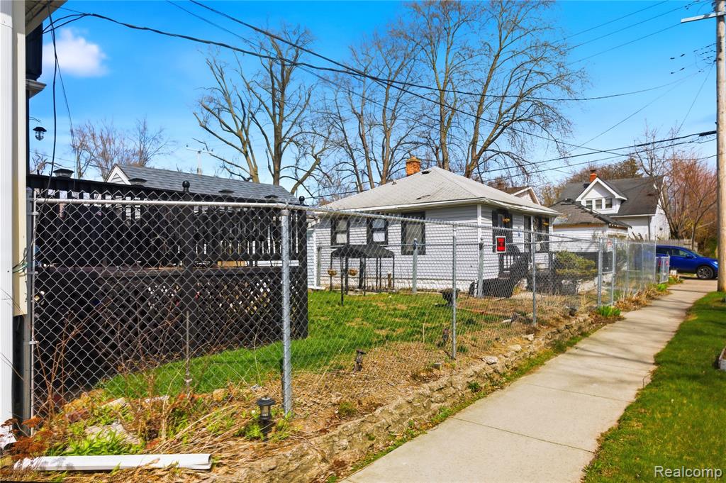 15400 Cruse Street, Detroit, MI 48227 — Photo 25