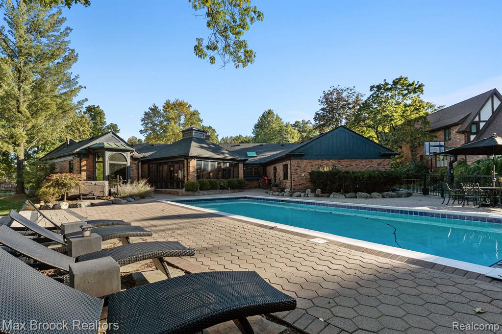 4165 NEARBROOK Road, Bloomfield Hills, MI 48302 — Photo 37