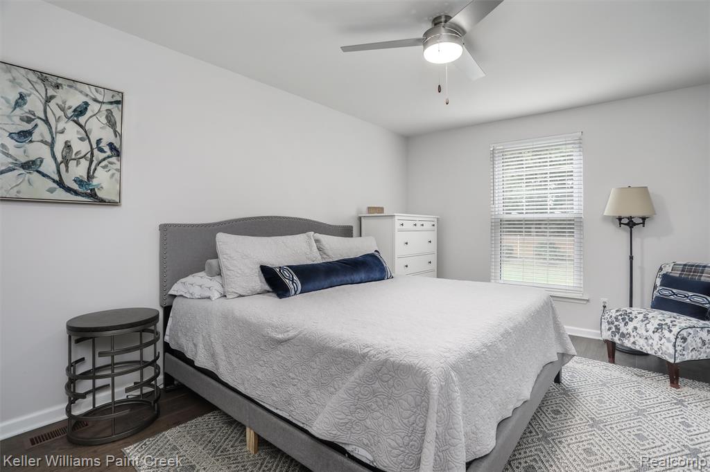 7617 Woodview Drive, 48, Waterford, MI 48327 — Photo 13