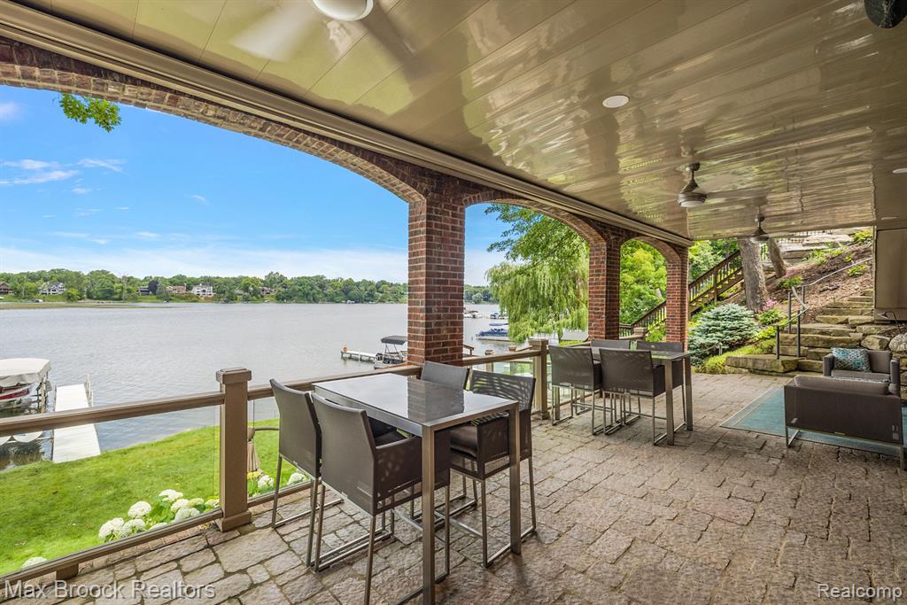 6340 Lakeshore Street, West Bloomfield, MI 48323 — Photo 58