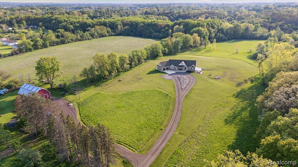 5330 VASSAR Road, Grand Blanc, MI 48439 — Photo 85