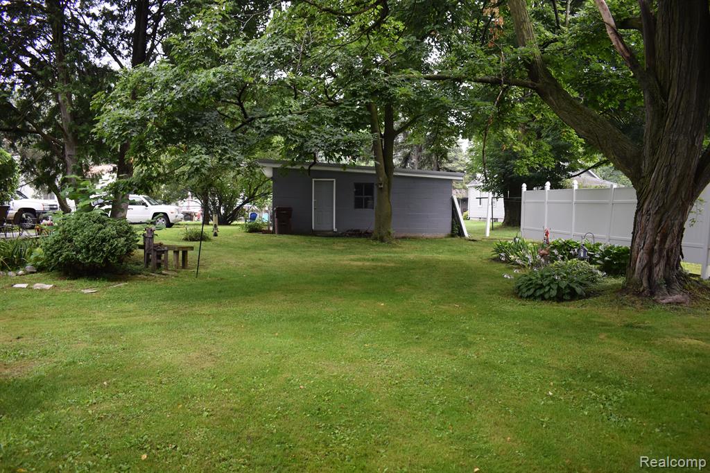 309 S MAPLE Street, Webberville, MI 48892 — Photo 16