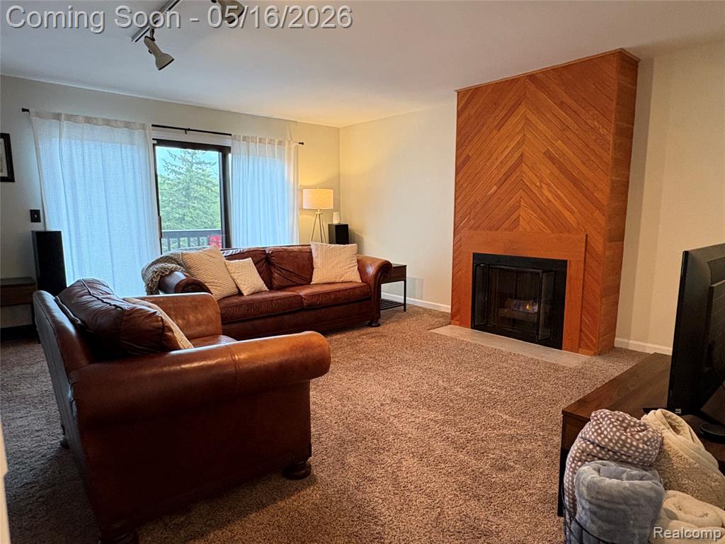 512 Victoria Square Boulevard, Brighton, MI 48116 — Photo 3