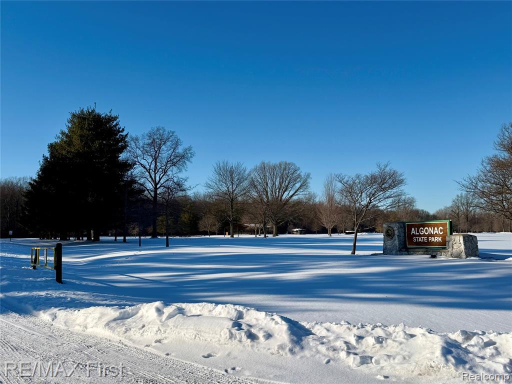 9280 RIVER Road, Clay, MI, 48001