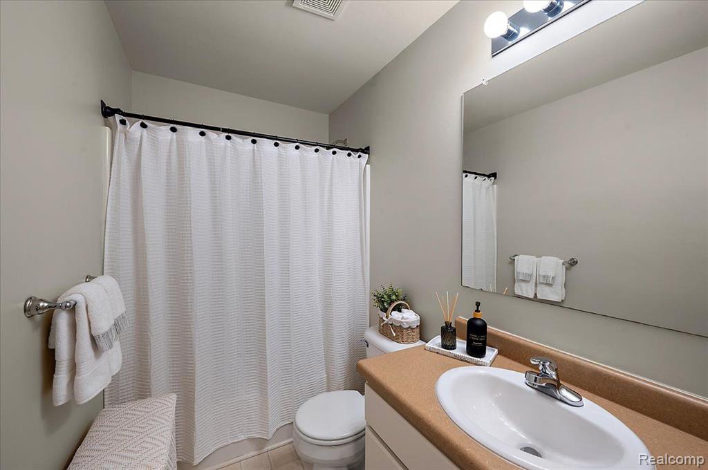 3785 WHIRLAWAY Lane, Howell, MI 48843 — Photo 32