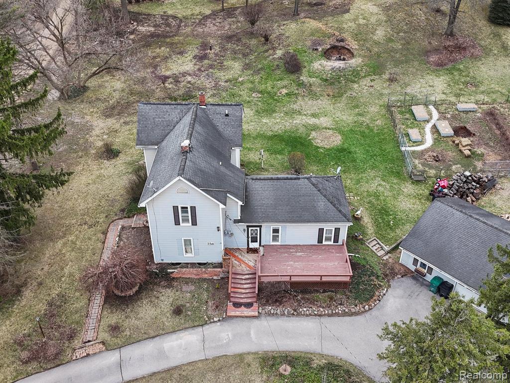 758 W Glass Road, Ortonville, MI 48462 — Photo 28