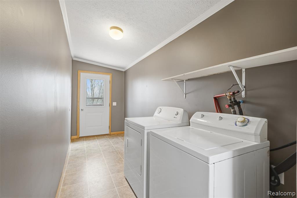 11348 Stoneridge Circle, South Lyon, MI 48178 — Photo 15
