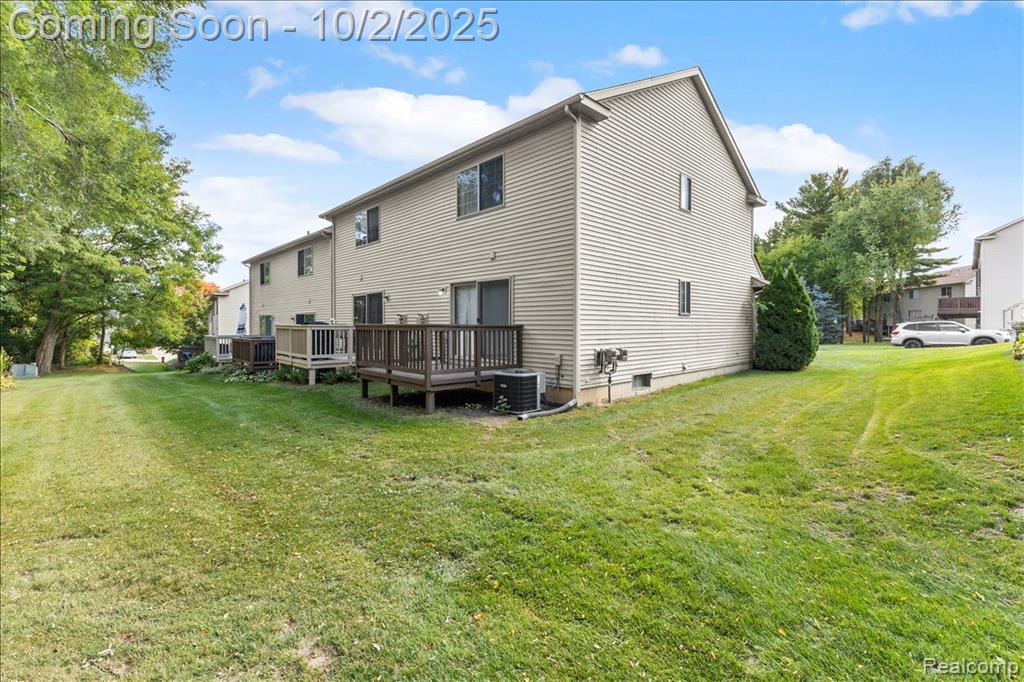 7180 Lavender Lane, Waterford, MI 48327 — Photo 36