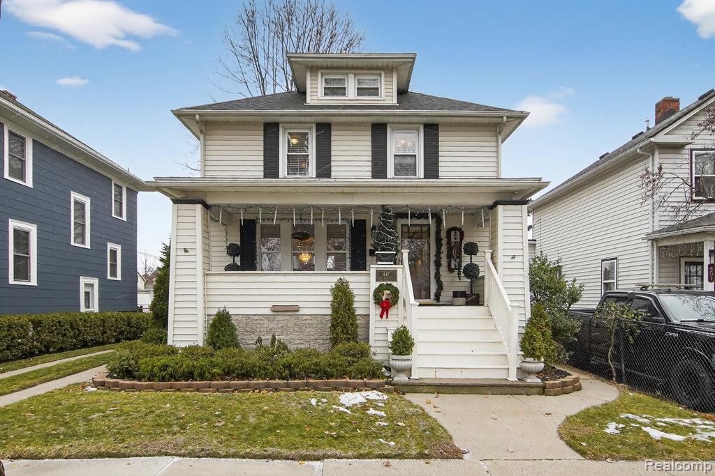 447 Maple Street, Wyandotte, MI 48192 — Photo 2