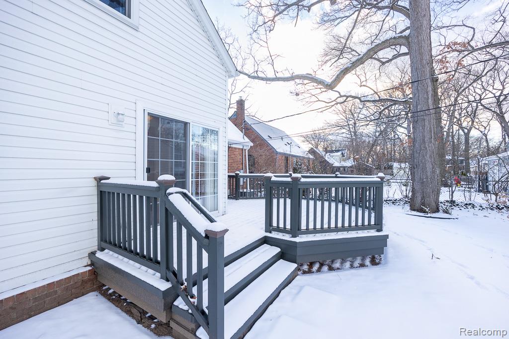 620 CATALPA Drive, Royal Oak, MI 48067 — Photo 18