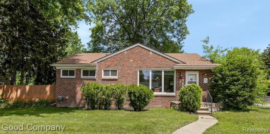 8400 OAK PARK Boulevard, Oak Park, MI 48237 — Photo 2