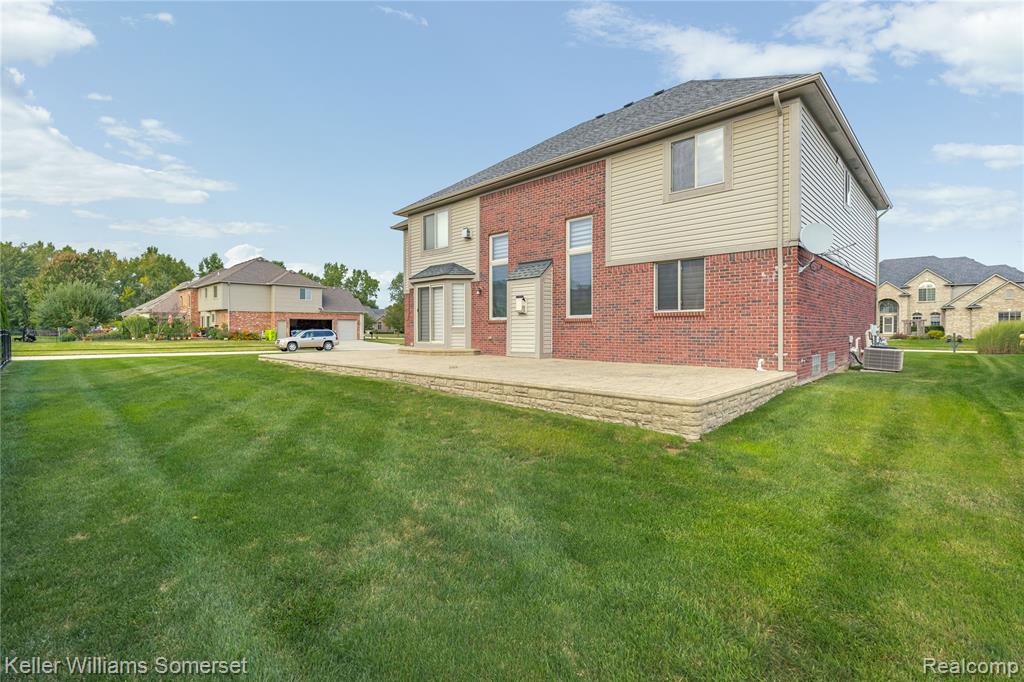 55257 Breton Woods Drive, Macomb, MI 48042 — Photo 52