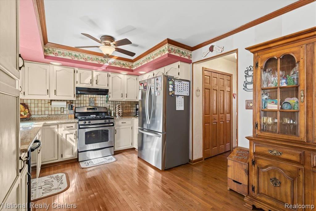 1018 FAIRWAY TRAILS Drive, Brighton, MI 48116 — Photo 13