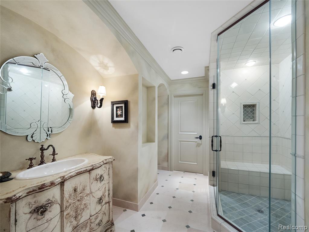 2756 Turtle Bluff Drive, Bloomfield Hills, MI, 48302