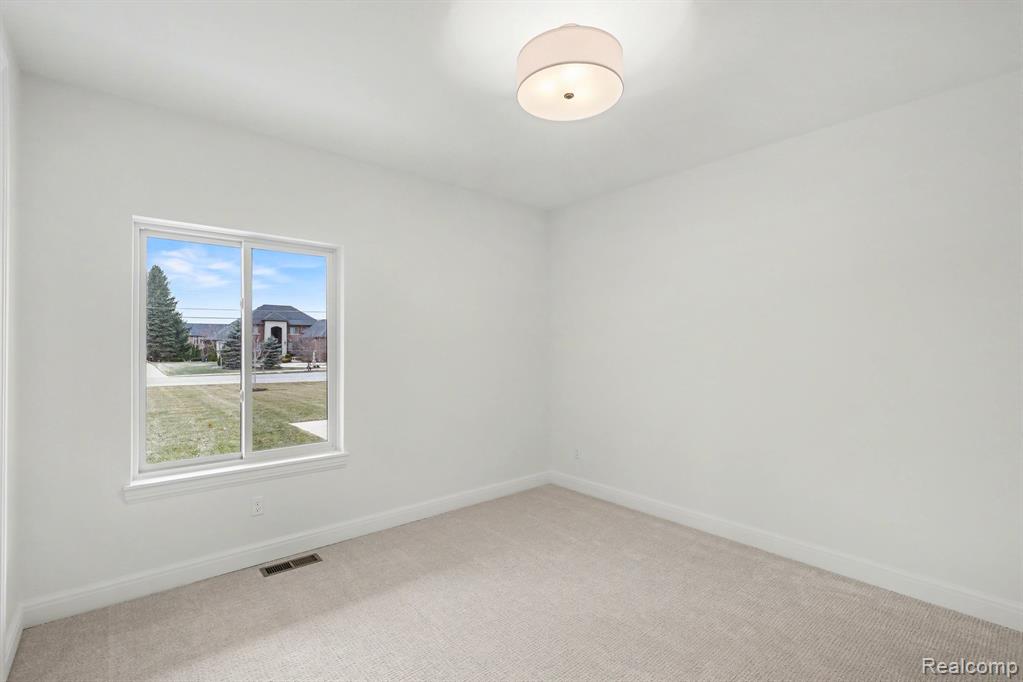 55390 Jewell Road, Shelby Twp, MI 48315 — Photo 29