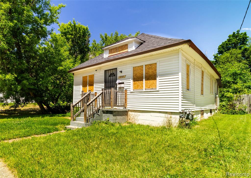 22118 Ulster Street - Photo 3