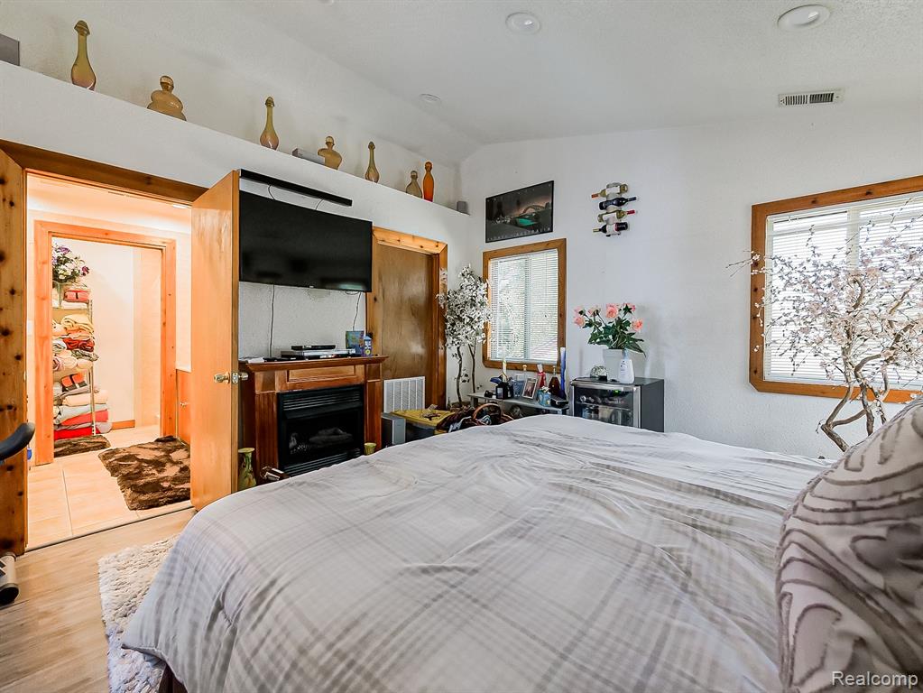 19303 Fenmore Street, Detroit, MI 48235 — Photo 17