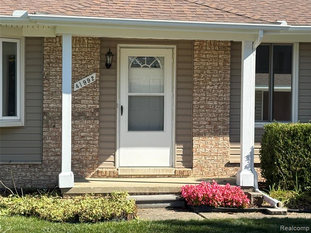 41992 Merrimac Circle, Clinton Twp, MI 48038 — Photo 2