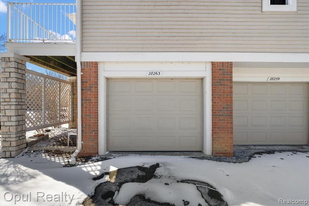 28263 Oakmonte Circle, New Hudson, MI 48165 — Photo 31