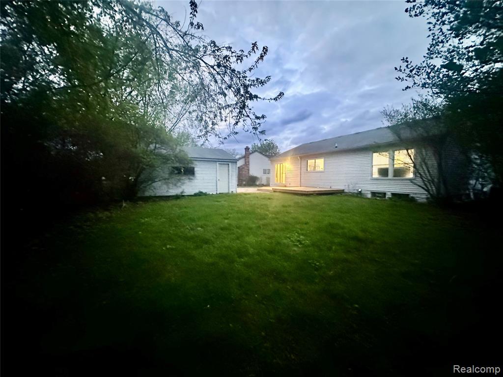 5783 Williamsburg Court, Waterford, MI 48327 — Photo 83