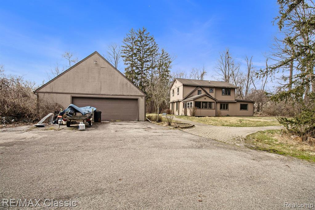 23775 Inkster Road, Farmington Hills, MI, 48336