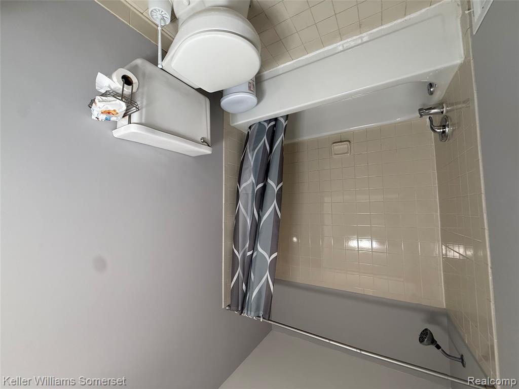 44724 Maryland Court, Clinton Twp, MI 48038 — Photo 14