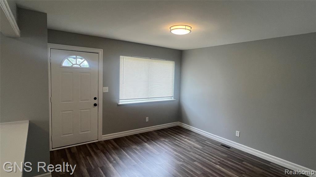 19758 Vermander Avenue, Clinton Twp, MI 48035 — Photo 5