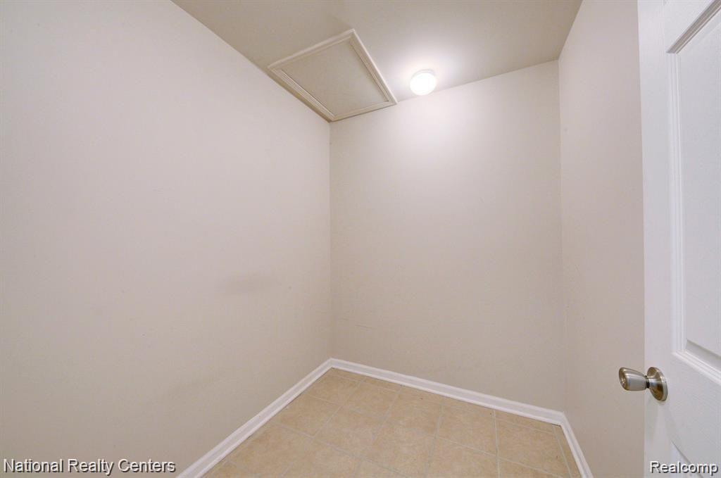 48407 MANOR BRIDGE Drive, Canton, MI 48188 — Photo 14